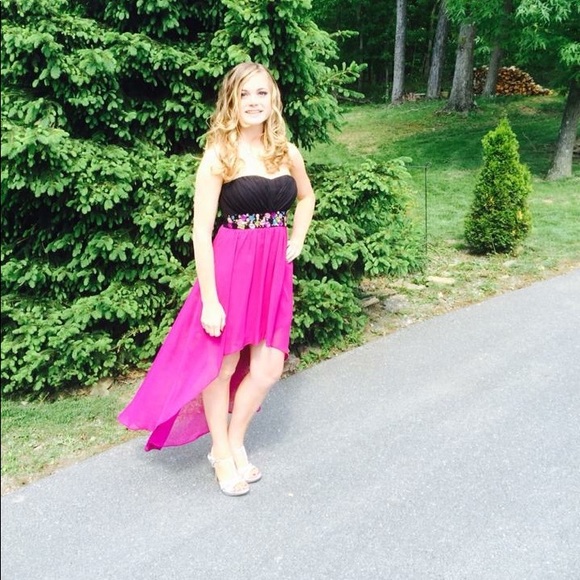 Homecoming/Prom Dress - Picture 6 of 7